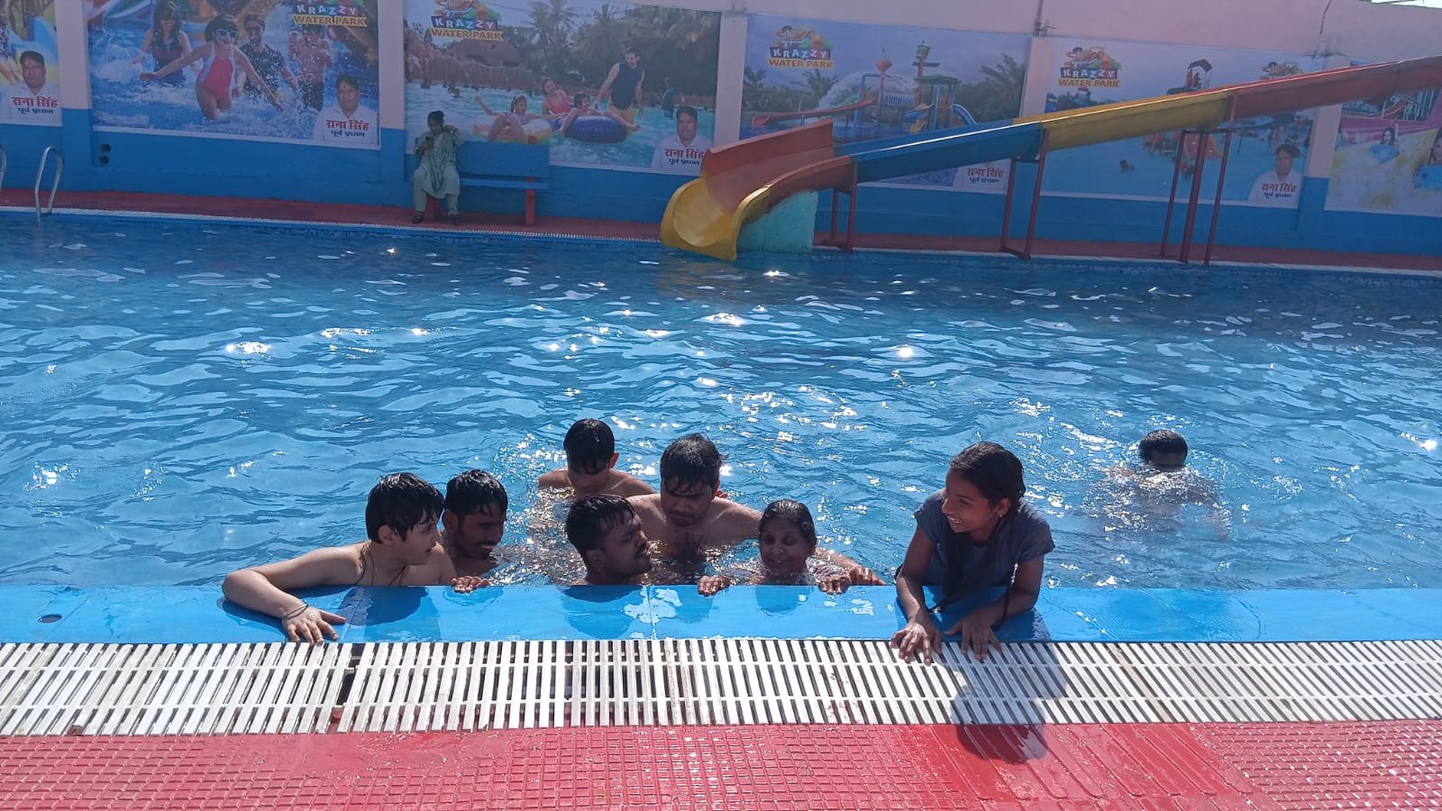 MASTI IN SWIMING POOL