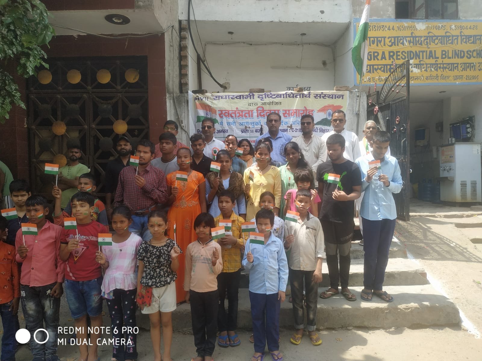 Pride, passion, and patriotism: Independence Day vibes in our school courtyard!" 🇮🇳✨
