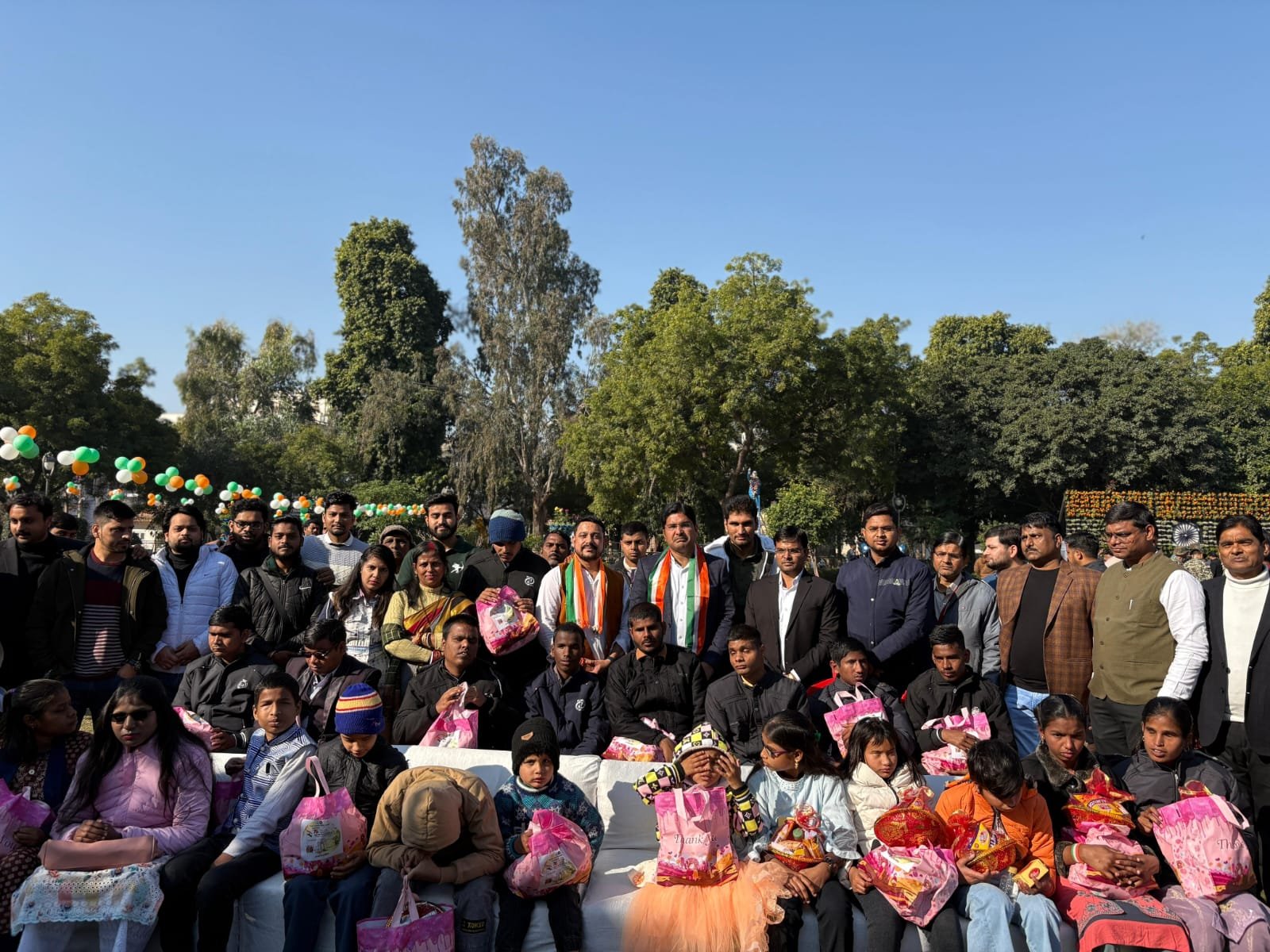 A proud moment: Our special stars leading the National Anthem at Nagar Nigam Agra!" 🇮🇳✨